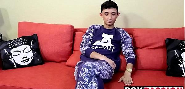  Indian dude Casey Xander enjoys his solo session time